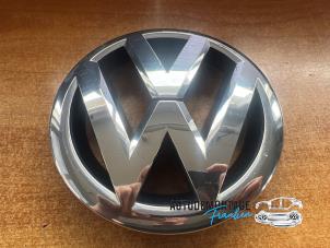 Gebruikte Embleem Volkswagen Tiguan (5N1/2) 2.0 TSI 16V 4Motion Prijs op aanvraag aangeboden door Franken Autodemontage B.V.