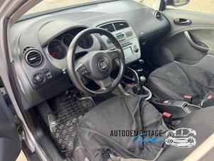Gebruikte Airbag set Seat Toledo (5P2) 1.6 Prijs op aanvraag aangeboden door Franken Autodemontage B.V.