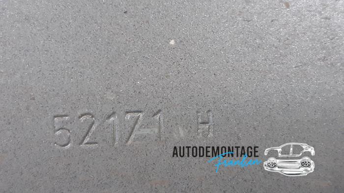 Bumperframe achter van een Toyota Yaris III (P13) 1.5 16V Hybrid 2020