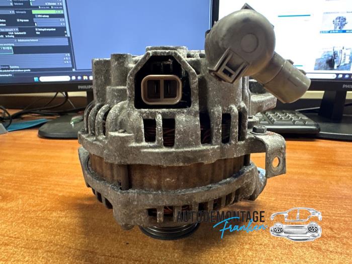 Dynamo van een Mazda 3 Sport (BK) 1.6i 16V 2007