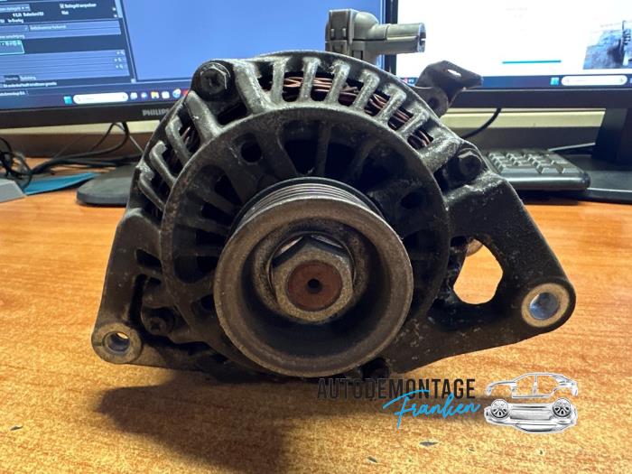 Dynamo van een Mazda 3 Sport (BK) 1.6i 16V 2007