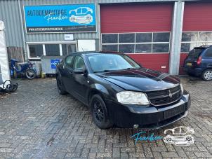 Gebruikte Fusee rechts-voor Dodge Avenger (JS) 2.0 16V Prijs op aanvraag aangeboden door Franken Autodemontage B.V.