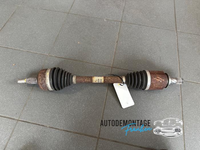 Gebruikte Steekas links-voor Renault Grand Scénic III (JZ) 1.5 dCi 110 Prijs € 50,00 Margeregeling aangeboden door Franken Autodemontage B.V.