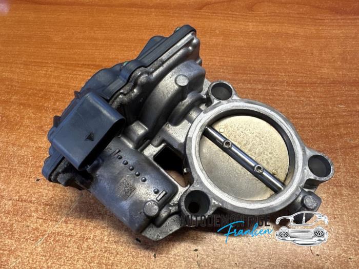 Gebruikte Gasklephuis BMW 1 serie (F20) 116i 1.5 12V Prijs € 50,00 Margeregeling aangeboden door Franken Autodemontage B.V.