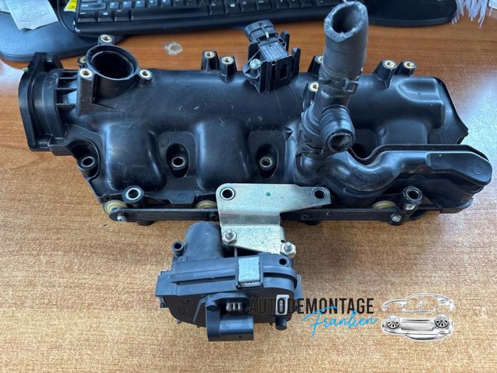Gebruikte Inlaatspruitstuk Opel Zafira Tourer (P12) 2.0 CDTI 16V 165 Ecotec Prijs € 120,00 Margeregeling aangeboden door Franken Autodemontage B.V.