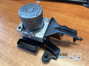 Gebruikte ABS Pomp Ford Transit 2.4 TDCi 16V Prijs € 120,00 Margeregeling aangeboden door Franken Autodemontage B.V.