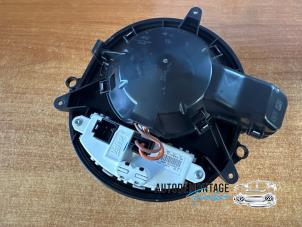 Gebruikte Chaufage Ventilatiemotor BMW 3 serie Touring (F31) 320d 2.0 16V Prijs € 70,00 Margeregeling aangeboden door Franken Autodemontage B.V.