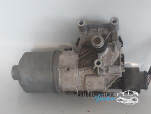 Gebruikte Ruitenwissermotor voor Ford Fiesta 6 (JA8) 1.6 TDCi 95 Prijs € 35,00 Margeregeling aangeboden door Franken Autodemontage B.V.