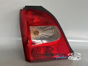 Gebruikte Achterlicht links Renault Twingo II (CN) 1.2 16V Prijs € 35,00 Margeregeling aangeboden door Franken Autodemontage B.V.