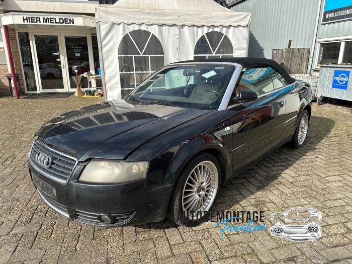 Gebruikte Aandrijfas links-voor Audi A4 Cabriolet (B6) 2.5 TDI 24V Prijs op aanvraag aangeboden door Franken Autodemontage B.V.
