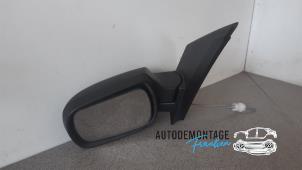 Gebruikte Spiegel Buiten links Ford Fusion 1.4 16V Prijs € 30,00 Margeregeling aangeboden door Franken Autodemontage B.V.
