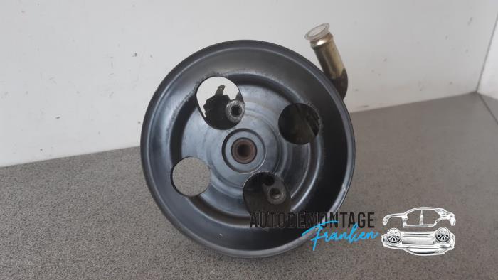 Gebruikte Pomp Servo Mitsubishi Outlander (CU) 2.0 16V 4x2 Prijs € 50,00 Margeregeling aangeboden door Franken Autodemontage B.V.