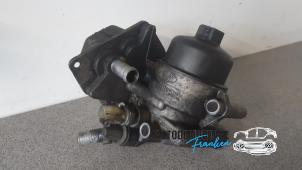 Gebruikte Oliefilterhuis Peugeot Boxer (U9) 2.2 HDi 130 Euro 5 Prijs € 60,00 Margeregeling aangeboden door Franken Autodemontage B.V.