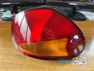 Gebruikte Achterlicht links Chevrolet Matiz 0.8 S,SE Prijs € 25,00 Margeregeling aangeboden door Franken Autodemontage B.V.