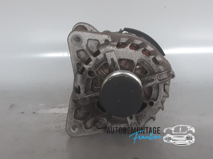 Gebruikte Dynamo Renault Clio V (RJAB) 1.0 SCe 75 12V Prijs € 100,00 Margeregeling aangeboden door Franken Autodemontage B.V.