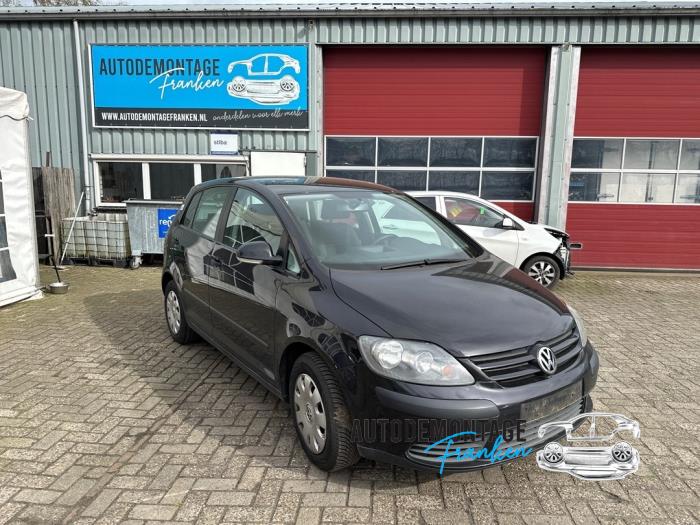 Gebruikte ABS Pomp Volkswagen Golf Plus (5M1/1KP) 1.4 FSI 16V Prijs op aanvraag aangeboden door Franken Autodemontage B.V.