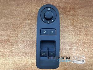 Gebruikte Ruit schakelaar elektrisch Seat Mii 1.0 12V Prijs € 35,00 Margeregeling aangeboden door Franken Autodemontage B.V.