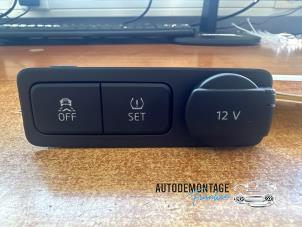 Gebruikte Schakelaar Seat Mii 1.0 12V Prijs € 25,00 Margeregeling aangeboden door Franken Autodemontage B.V.