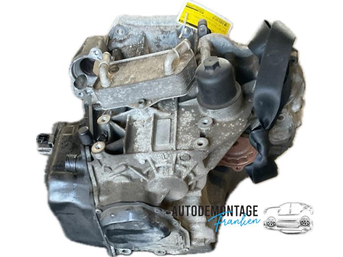 Versnellingsbak van een Volkswagen Passat Variant (3G5) 2.0 TDI 16V 150 2016
