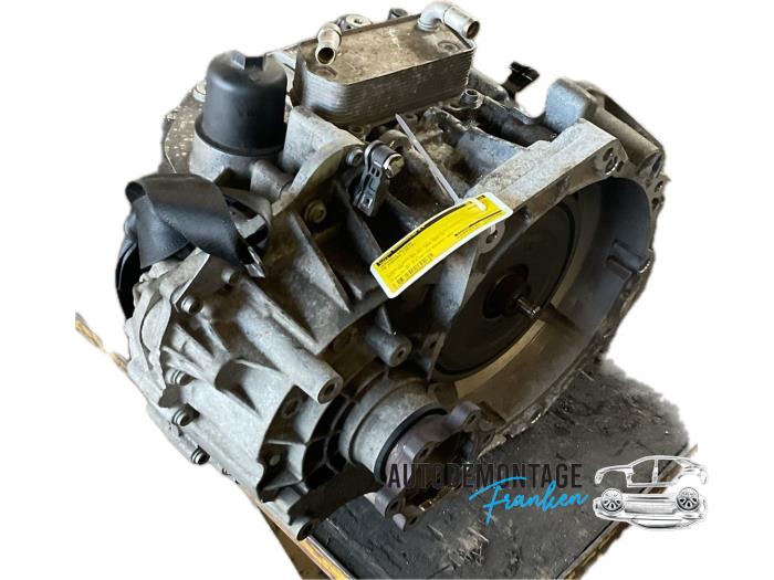 Versnellingsbak van een Volkswagen Passat Variant (3G5) 2.0 TDI 16V 150 2016