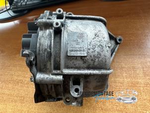 Gebruikte Dynamo Mercedes ML I (163) 270 2.7 CDI 20V Prijs € 150,00 Margeregeling aangeboden door Franken Autodemontage B.V.