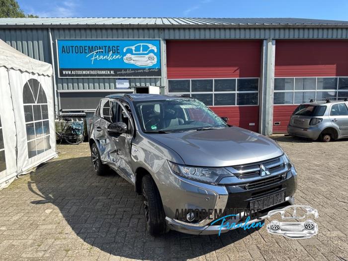 Gebruikte Alternator Mitsubishi Outlander (GF/GG) 2.0 16V PHEV 4x4 Prijs op aanvraag aangeboden door Franken Autodemontage B.V.