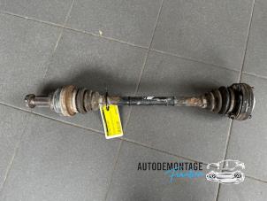 Gebruikte Aandrijfas links-achter BMW 3 serie Touring (E91) 318d 16V Prijs € 45,00 Margeregeling aangeboden door Franken Autodemontage B.V.