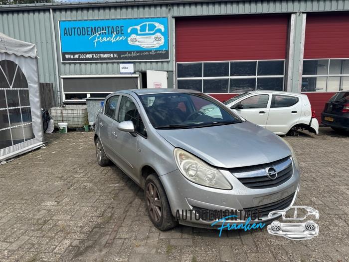 ABS Pomp van een Opel Corsa D 1.2 16V 2007