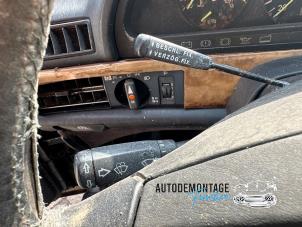 Gebruikte Schakelaar Stuurkolom (licht) Mercedes SEC (C126) 560 SEC Prijs op aanvraag aangeboden door Franken Autodemontage B.V.