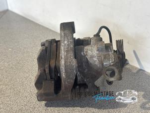 Gebruikte Remklauw (Tang) rechts-achter Peugeot 308 (4A/C) 1.6 HDi 16V Prijs € 40,00 Margeregeling aangeboden door Franken Autodemontage B.V.