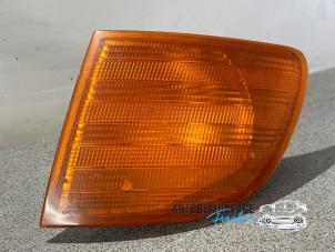 Gebruikte Richtingaanwijzer links Mercedes Vito (638.0) 2.2 CDI 108 16V Prijs € 10,00 Margeregeling aangeboden door Franken Autodemontage B.V.