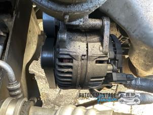 Gebruikte Dynamo Volkswagen Golf V (1K1) 1.6 FSI 16V Prijs op aanvraag aangeboden door Franken Autodemontage B.V.