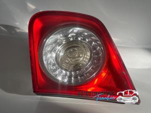 Gebruikte Achterlicht rechts Volkswagen Jetta III (1K2) 2.0 16V FSI Prijs € 25,00 Margeregeling aangeboden door Franken Autodemontage B.V.