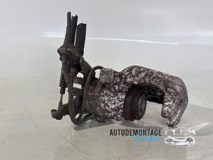 Gebruikte Remklauw (Tang) links-achter Volkswagen Caddy III (2KA,2KH,2CA,2CH) 1.9 TDI Prijs € 45,00 Margeregeling aangeboden door Franken Autodemontage B.V.