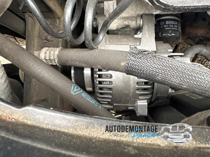 Gebruikte Dynamo Renault Megane II CC (EM) 1.6 16V Prijs op aanvraag aangeboden door Franken Autodemontage B.V.