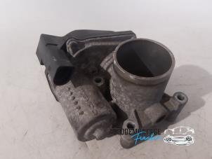 Gebruikte Gasklephuis Volkswagen Fox (5Z) 1.4 16V Prijs € 35,00 Margeregeling aangeboden door Franken Autodemontage B.V.