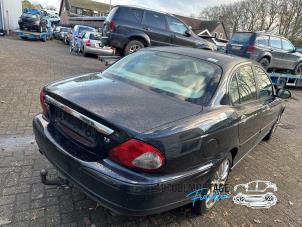 Gebruikte Benzinepomp Jaguar X-type 2.5 V6 24V Prijs op aanvraag aangeboden door Franken Autodemontage B.V.