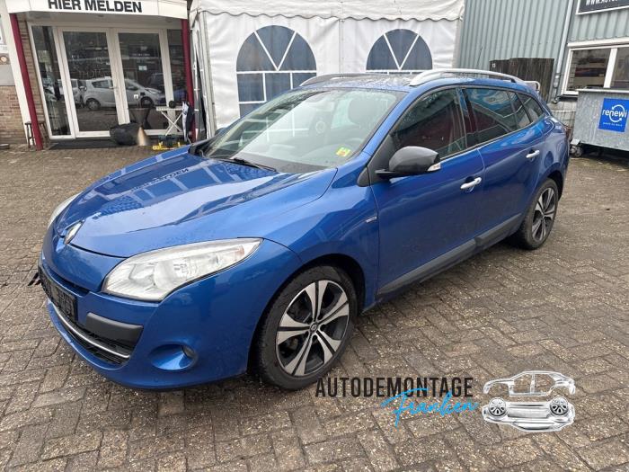 Gebruikte Steekas links-voor Renault Megane III Grandtour (KZ) 1.5 dCi 110 Prijs op aanvraag aangeboden door Franken Autodemontage B.V.