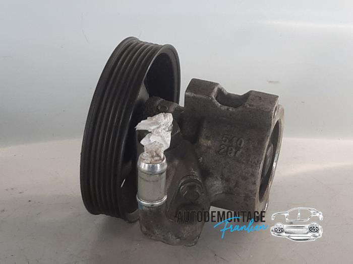 Servopomp van een Chevrolet Captiva (C100) 2.0 CDTI 16V 150 4x4 2007