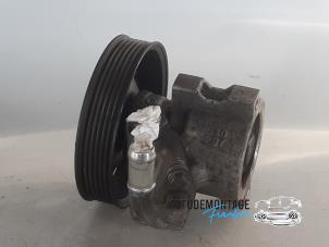 Servopomp van een Chevrolet Captiva (C100) 2.0 CDTI 16V 150 4x4 2007