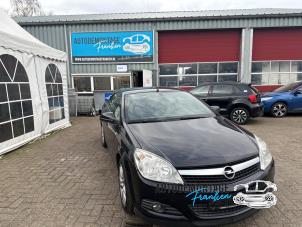 Gebruikte Subframe Opel Astra H Twin Top (L67) 1.9 CDTi 16V Prijs op aanvraag aangeboden door Franken Autodemontage B.V.