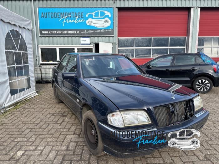 Gebruikte Aircopomp Mercedes C (W202) 1.8 C-180 16V Prijs op aanvraag aangeboden door Franken Autodemontage B.V.