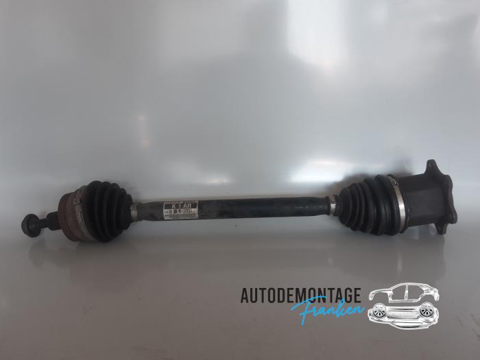 Gebruikte Aandrijfas links-voor Audi A4 Avant (B7) 2.0 TFSI 20V Quattro Prijs € 40,00 Margeregeling aangeboden door Franken Autodemontage B.V.