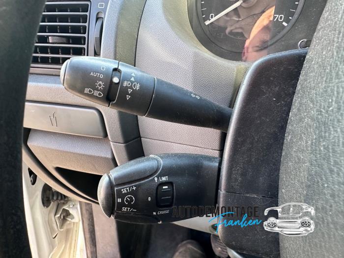 Combischakelaar Stuurkolom van een Citroën Jumpy (G9) 2.0 HDI 120 16V 2008