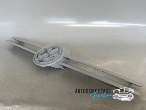 Gebruikte Grille Volkswagen Golf IV (1J1) 1.6 Prijs € 20,00 Margeregeling aangeboden door Franken Autodemontage B.V.