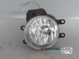 Gebruikte Mistlamp rechts-voor Peugeot 108 1.2 VTi 12V Prijs € 30,00 Margeregeling aangeboden door Franken Autodemontage B.V.