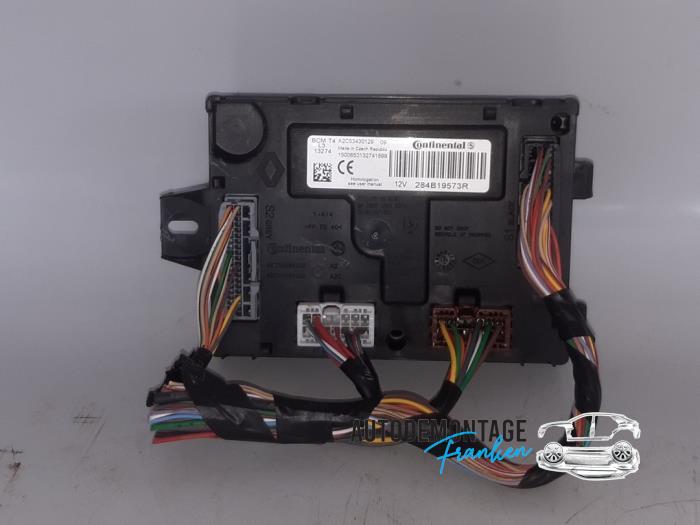 Gebruikte Computer Body Control Renault Captur I (2R) 0.9 Energy TCE 12V Prijs € 50,00 Margeregeling aangeboden door Franken Autodemontage B.V.
