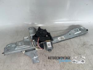 Gebruikte Ruitmechaniek 4Deurs rechts-voor Peugeot 208 I (CA/CC/CK/CL) 1.2 Vti 12V PureTech 82 Prijs € 60,00 Margeregeling aangeboden door Franken Autodemontage B.V.