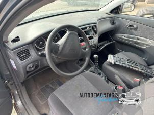 Gebruikte Airbag set Kia Rio II (DE) 1.4 16V Prijs op aanvraag aangeboden door Franken Autodemontage B.V.