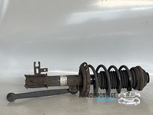 Gebruikte Mac Phersonpoot links-voor Opel Astra H (L48) 1.6 16V Twinport Prijs € 35,00 Margeregeling aangeboden door Franken Autodemontage B.V.